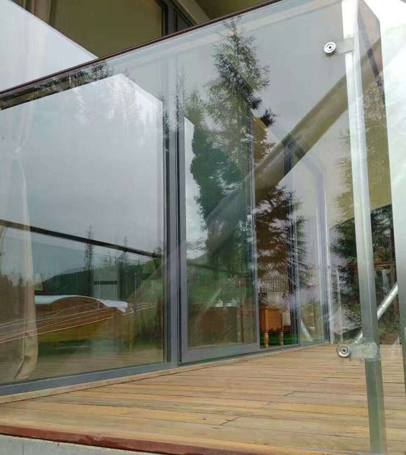 Advantages of Glass Railings Advantages of Glass Railings
