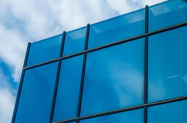 anti-reflective-glass---creating-a-clear-field-of-view-01.png anti-reflective-glass---creating-a-clear-field-of-view-01.png