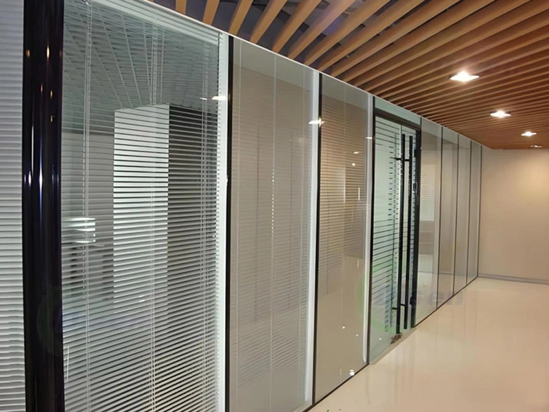 Otomatik kontrollü kör yalıtımlı cam