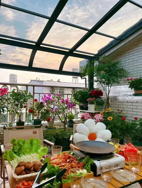 the-sunrooms-are-warm-in-winter-and-cool-in-summer12.jpg the-sunrooms-are-warm-in-winter-and-cool-in-summer12.jpg