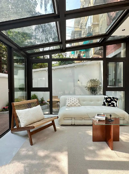 the-sunrooms-are-warm-in-winter-and-cool-in-summer16.jpg the-sunrooms-are-warm-in-winter-and-cool-in-summer16.jpg